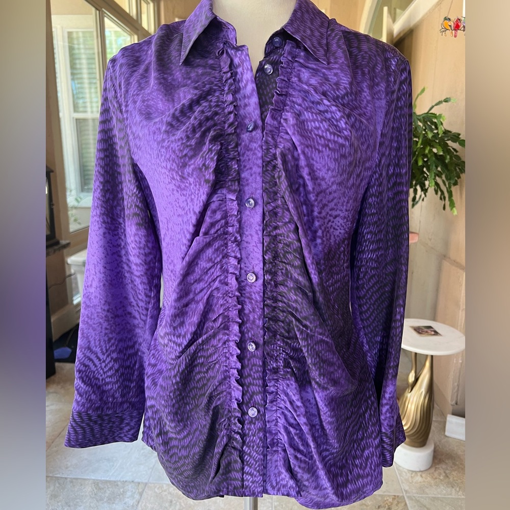 Escada blouse, size 40(10).